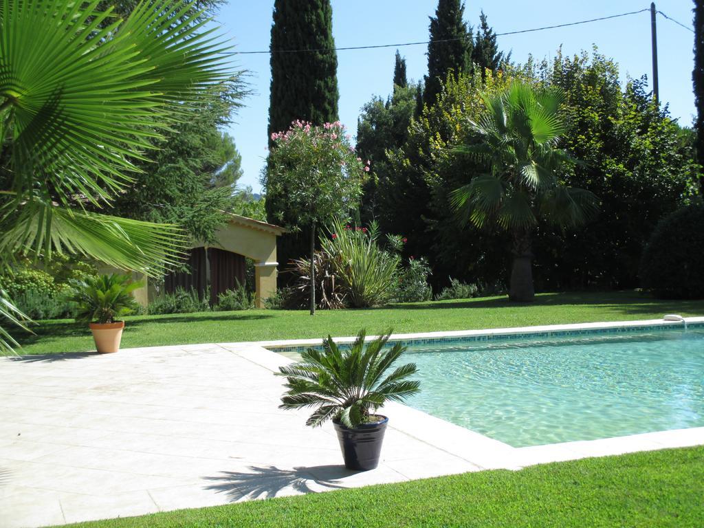 グラース Le Clos Des Canebiers Bed & Breakfast エクステリア 写真