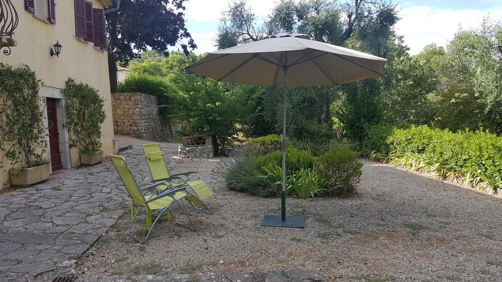 グラース Le Clos Des Canebiers Bed & Breakfast エクステリア 写真